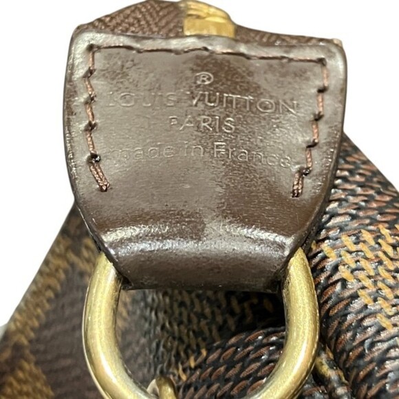 LOUIS VUITTON Brown Damier Pochette Shoulder Bag - Picture 9 of 9